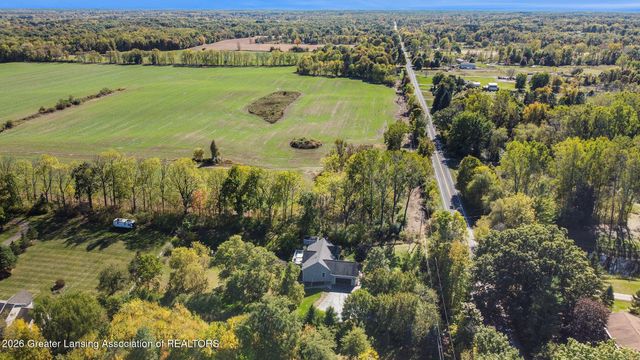 1206 N Waverly Road, Dimondale, MI 48821