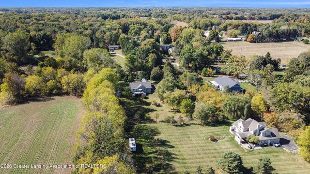 1206 N Waverly Road, Dimondale, MI 48821