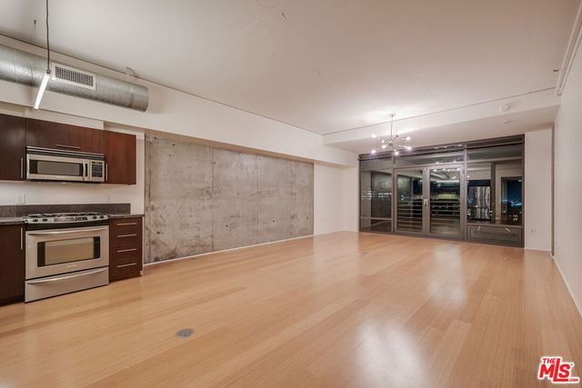 1111 S GRAND Avenue 1115, Los Angeles, CA 90015