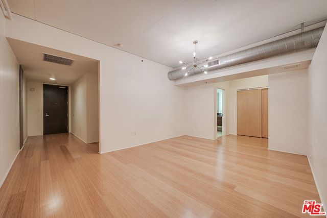 1111 S GRAND Avenue 1115, Los Angeles, CA 90015