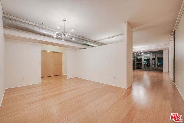 1111 S GRAND Avenue 1115, Los Angeles, CA 90015