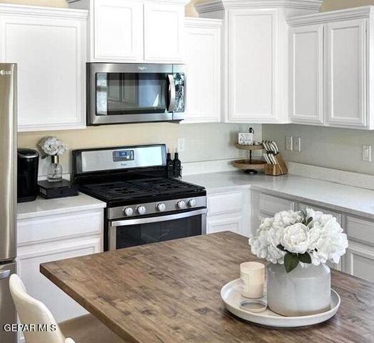 14301 S South Cave Avenue, El Paso, TX 79938