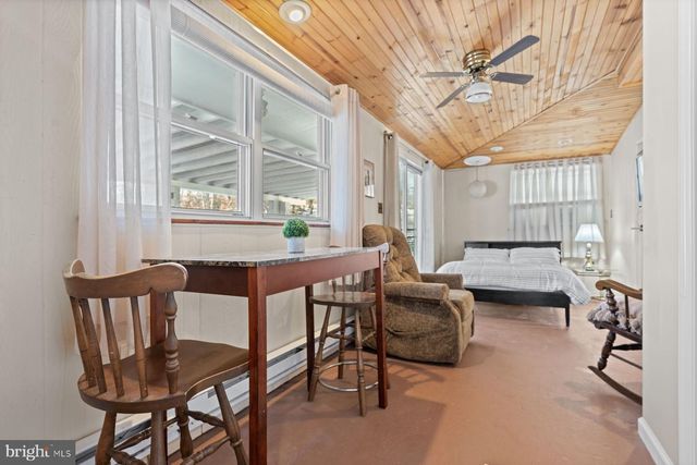 370 PAOLI AVE, Philadelphia, PA 19128