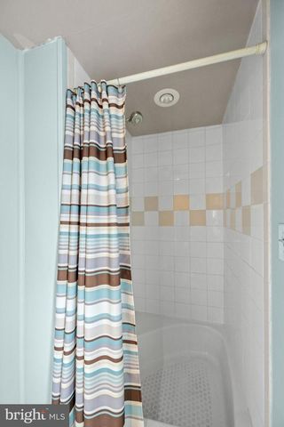 370 PAOLI AVE, Philadelphia, PA 19128