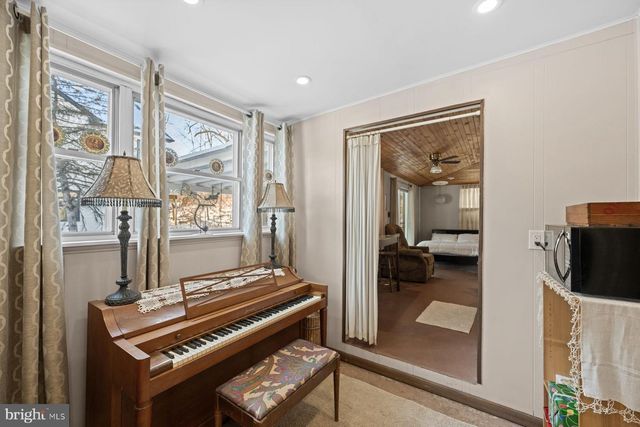 370 PAOLI AVE, Philadelphia, PA 19128