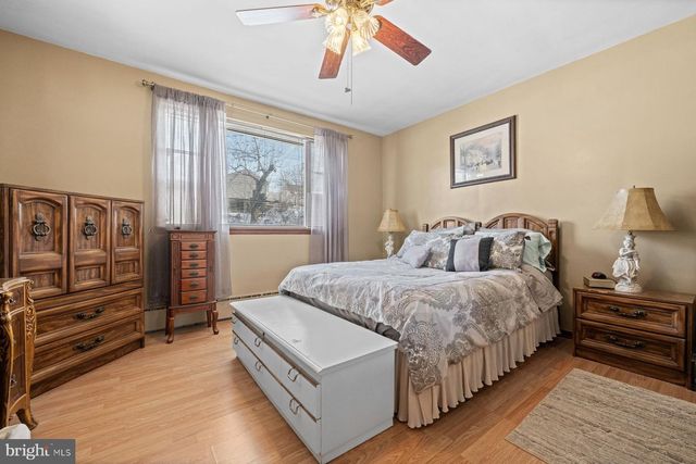 370 PAOLI AVE, Philadelphia, PA 19128