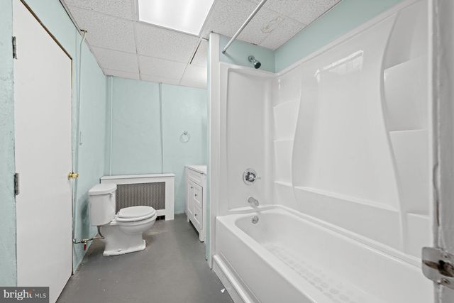 370 PAOLI AVE, Philadelphia, PA 19128