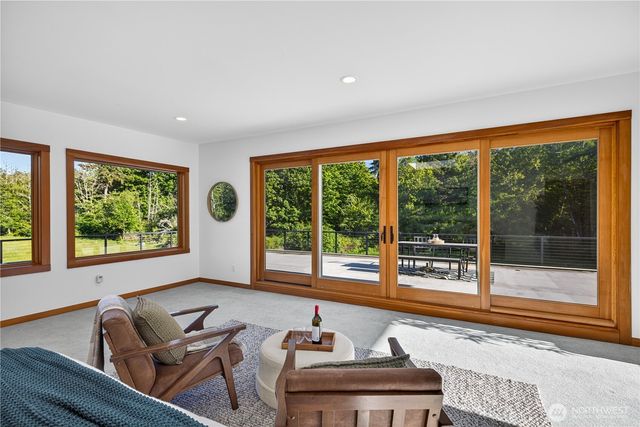 5233 Pheasant Run Lane, Anacortes, WA 98221