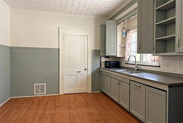 184 6th Street, Rochester, NY 14605