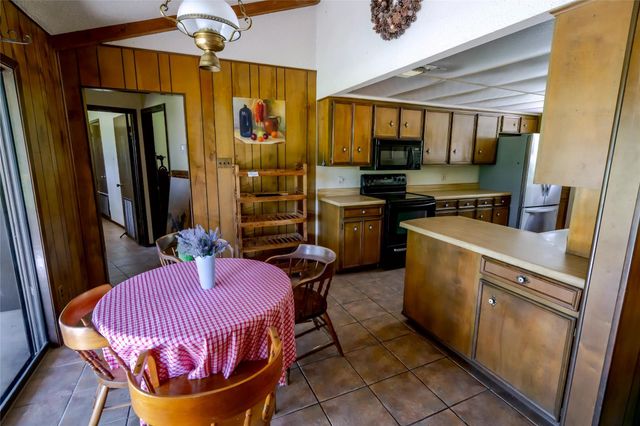 108 Howard PL, San Marcos, TX 78666