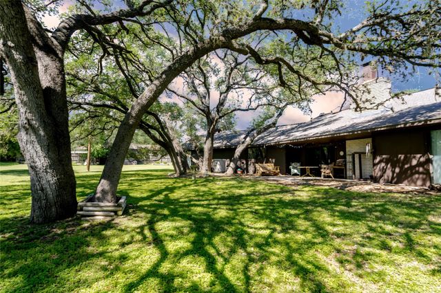108 Howard PL, San Marcos, TX 78666