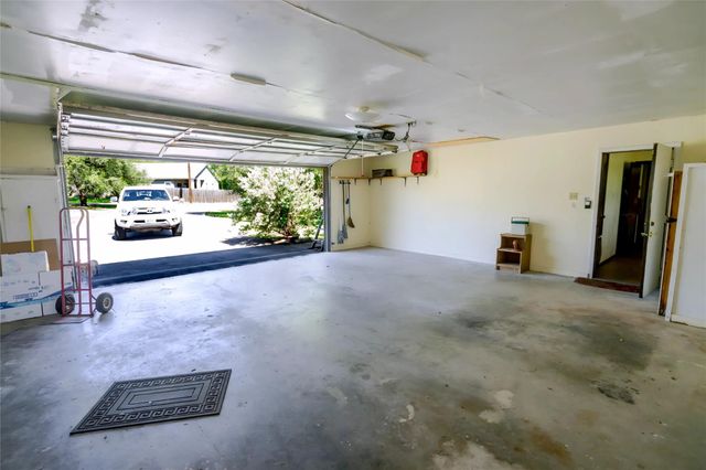 108 Howard PL, San Marcos, TX 78666