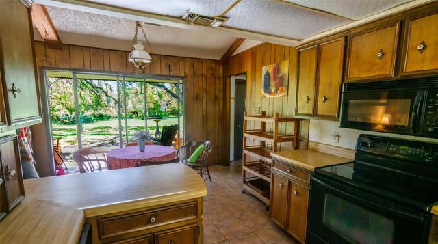 108 Howard PL, San Marcos, TX 78666