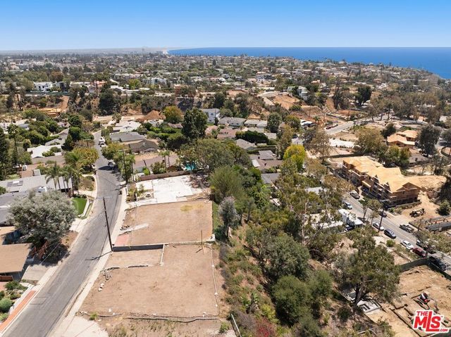 1067 Las Pulgas Road, Los Angeles, CA 90272