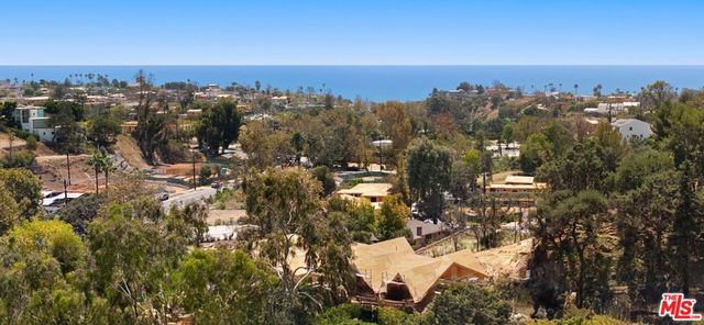 1067 Las Pulgas Road, Los Angeles, CA 90272