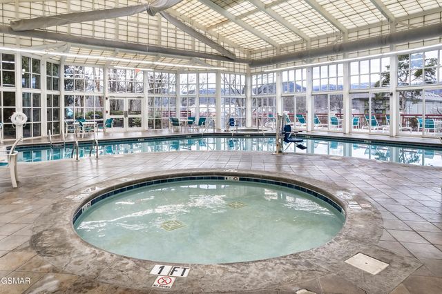 212 Dollywood Lane, Pigeon Forge, TN 37863