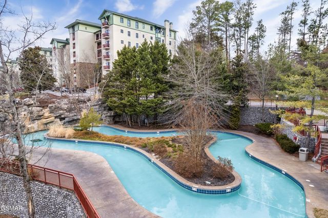 212 Dollywood Lane, Pigeon Forge, TN 37863