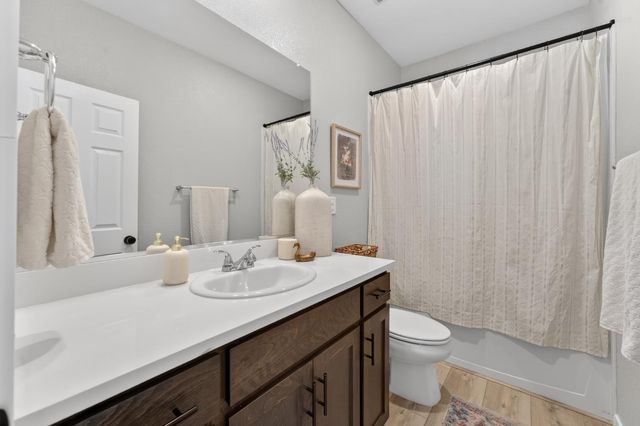 5653 Cobbler Ln, Marysville, CA 95901