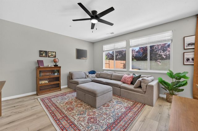 5653 Cobbler Ln, Marysville, CA 95901