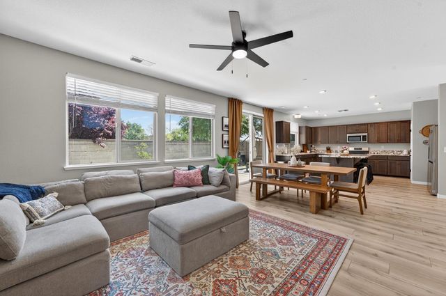 5653 Cobbler Ln, Marysville, CA 95901