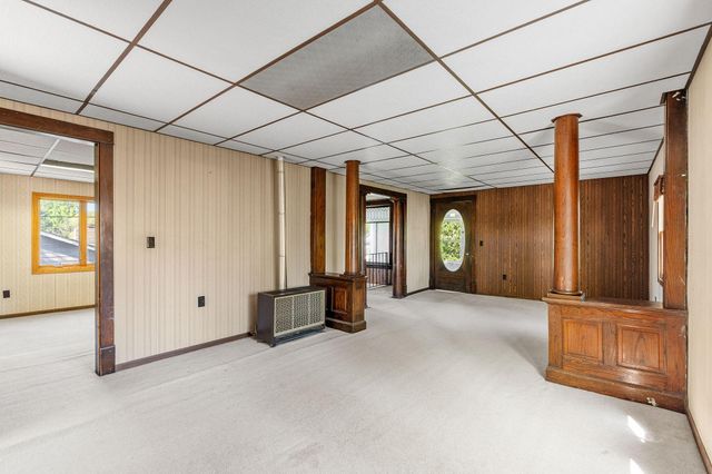 109 2nd Avenue NE, Osseo, MN 55369
