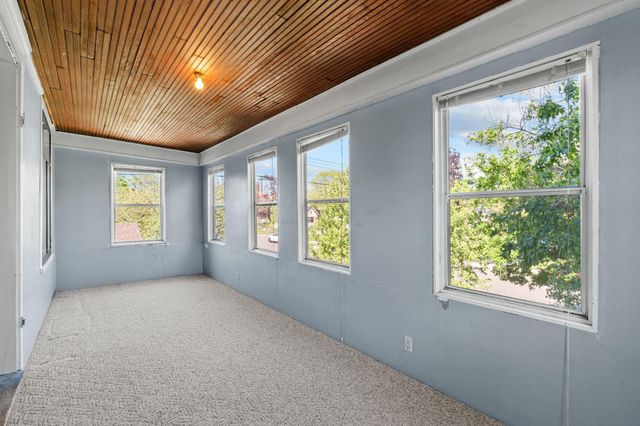 109 2nd Avenue NE, Osseo, MN 55369