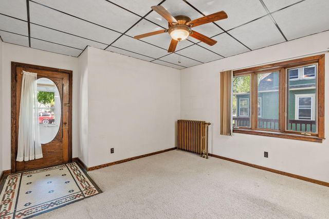 109 2nd Avenue NE, Osseo, MN 55369