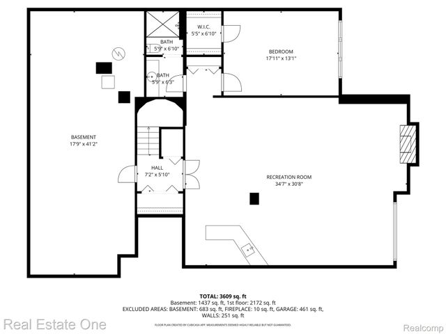 5000 Mirror Lake Court 19, West Bloomfield Charter Township, MI 48323