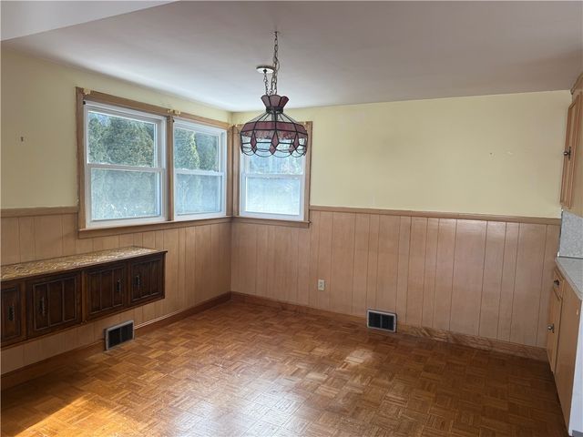 64 Cliffside Drive, Cranston, RI 02920