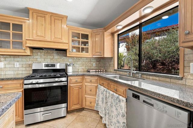 25766 Caryn Court, Ramona, CA 92065