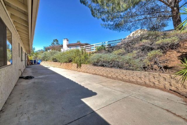 25766 Caryn Court, Ramona, CA 92065