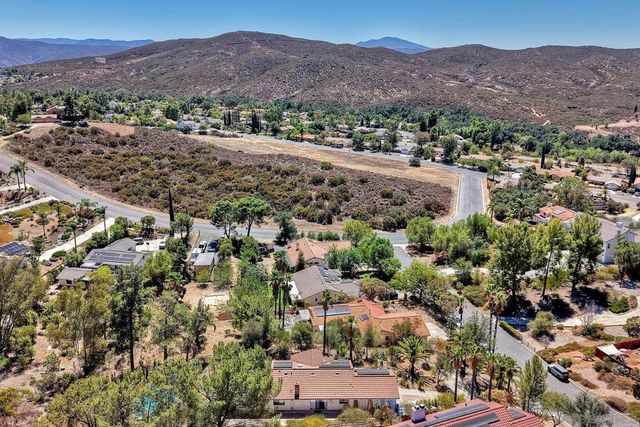 25766 Caryn Court, Ramona, CA 92065