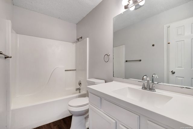 5234 Meadow Rise, San Antonio, TX 78250