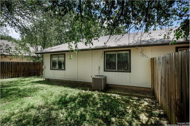 5234 Meadow Rise, San Antonio, TX 78250