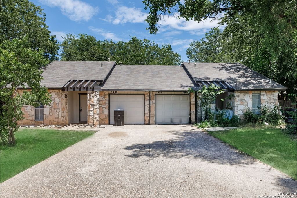 5234 Meadow Rise, San Antonio, TX 78250