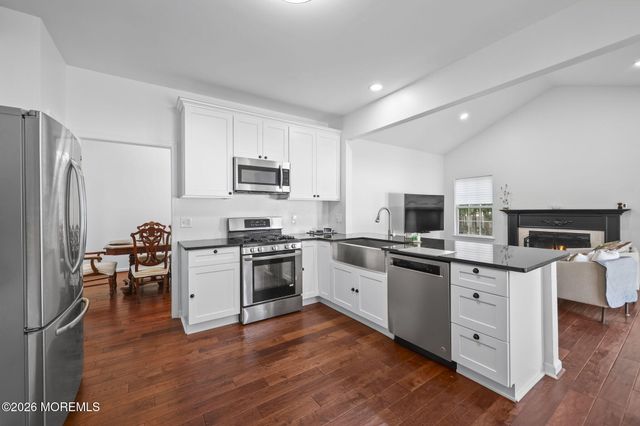 2 Sparrow Court, Jackson, NJ 08527