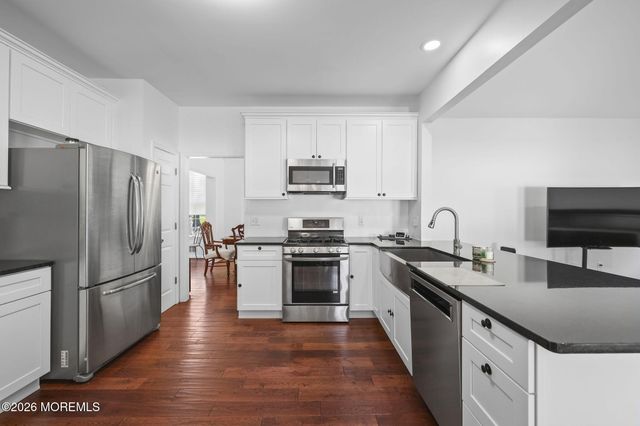 2 Sparrow Court, Jackson, NJ 08527