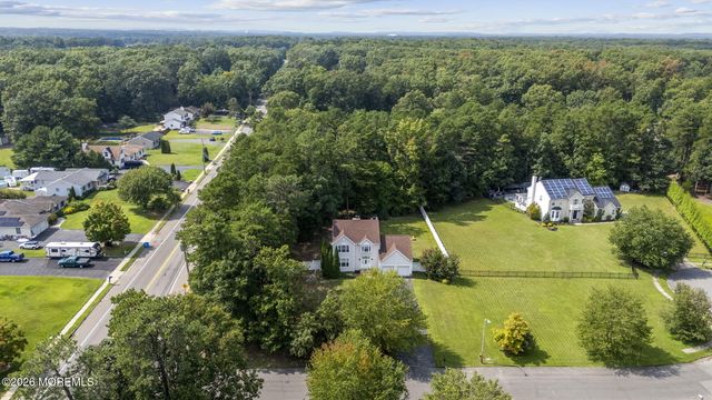 2 Sparrow Court, Jackson, NJ 08527