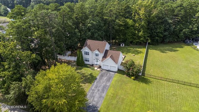 2 Sparrow Court, Jackson, NJ 08527