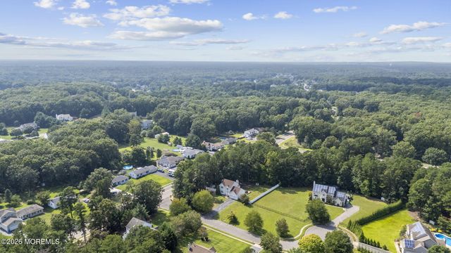 2 Sparrow Court, Jackson, NJ 08527