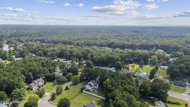 2 Sparrow Court, Jackson, NJ 08527