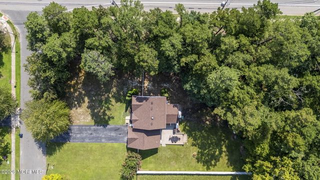 2 Sparrow Court, Jackson, NJ 08527