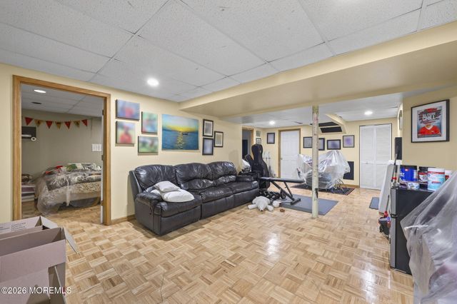 2 Sparrow Court, Jackson, NJ 08527