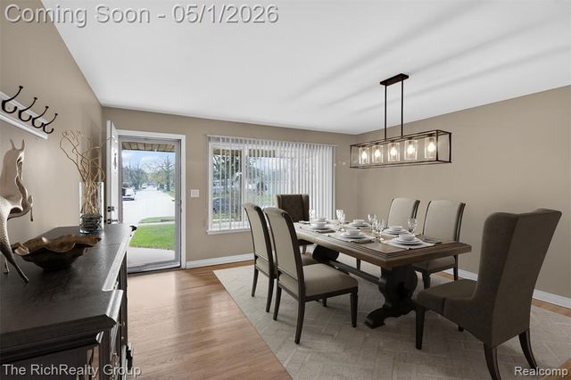 30320 Woodhouse Drive, Warren, MI 48092