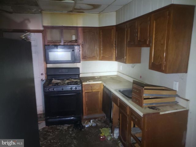 2266 N BOUVIER ST, Philadelphia, PA 19132