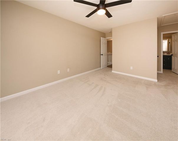 212 Misty Point LN, Newport News, VA 23603