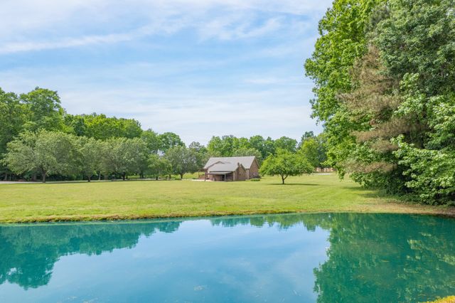 5904 New Highway 7, Santa Fe, TN 38482