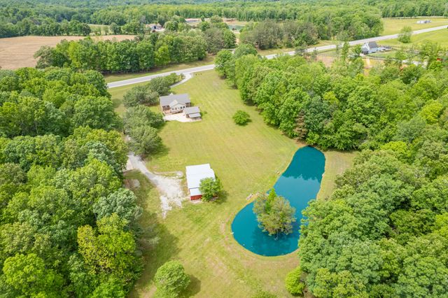 5904 New Highway 7, Santa Fe, TN 38482