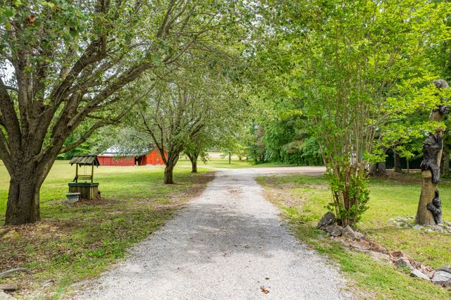 5904 New Highway 7, Santa Fe, TN 38482