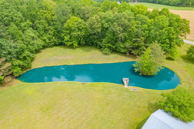 5904 New Highway 7, Santa Fe, TN 38482